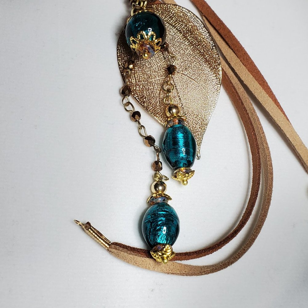 36 "LEATHER GOLDISHLY- LEAF, NECKLACE.